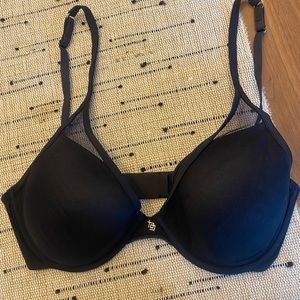 ThirdLove 24/7 Classic Uplift Plunge Bra, size 32 D1/2